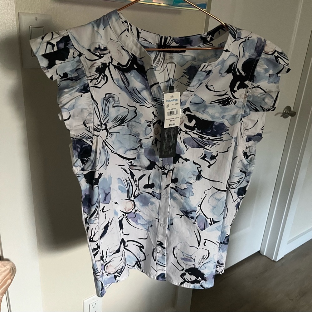 Cable & Gauge Blue Floral Blouse with Ruffle Sleeves | S
